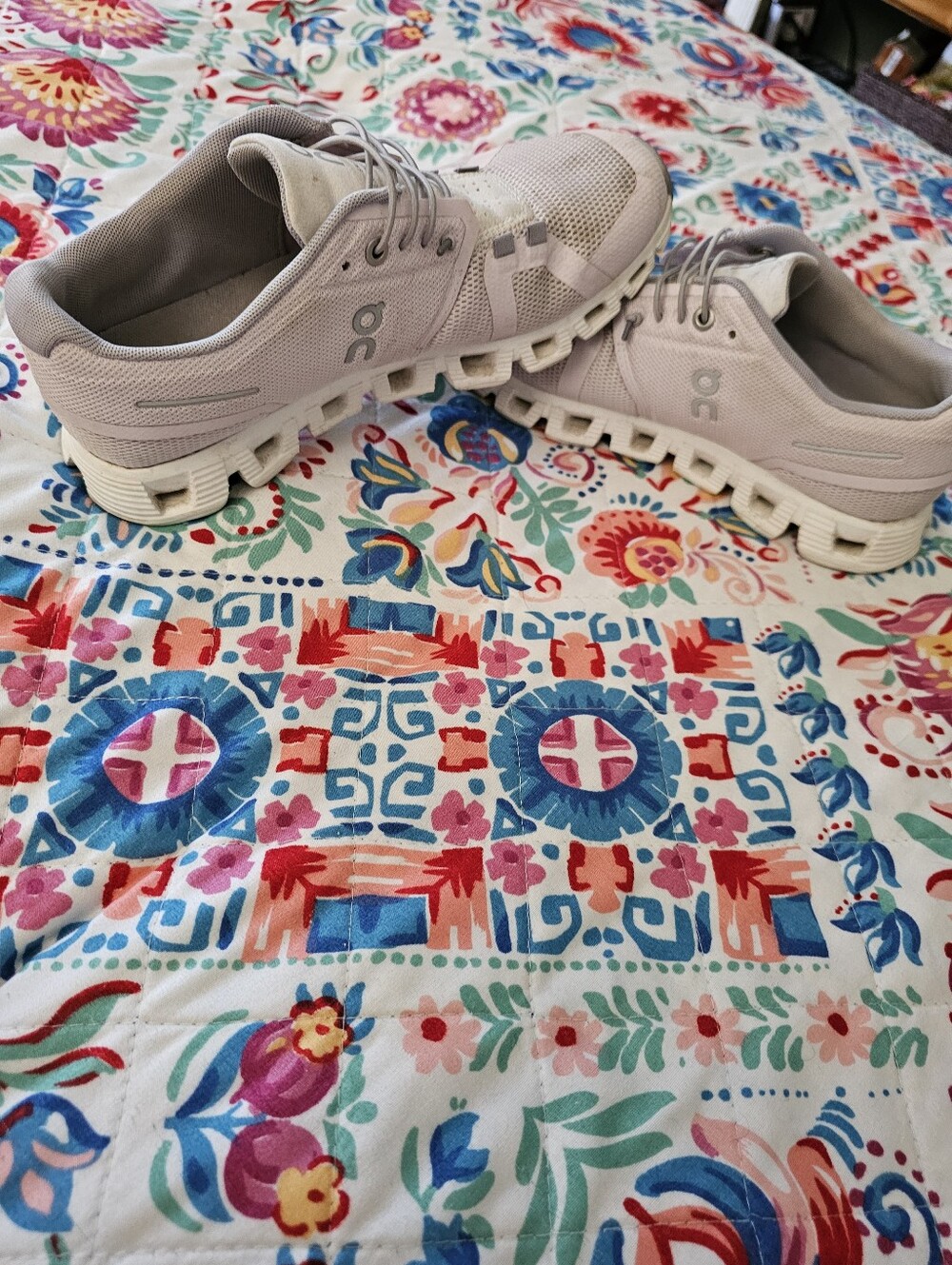 On Cloud 5 Womens Running Shoes Size 7 Pearl Frost Light Gray Sneakers 59.98157